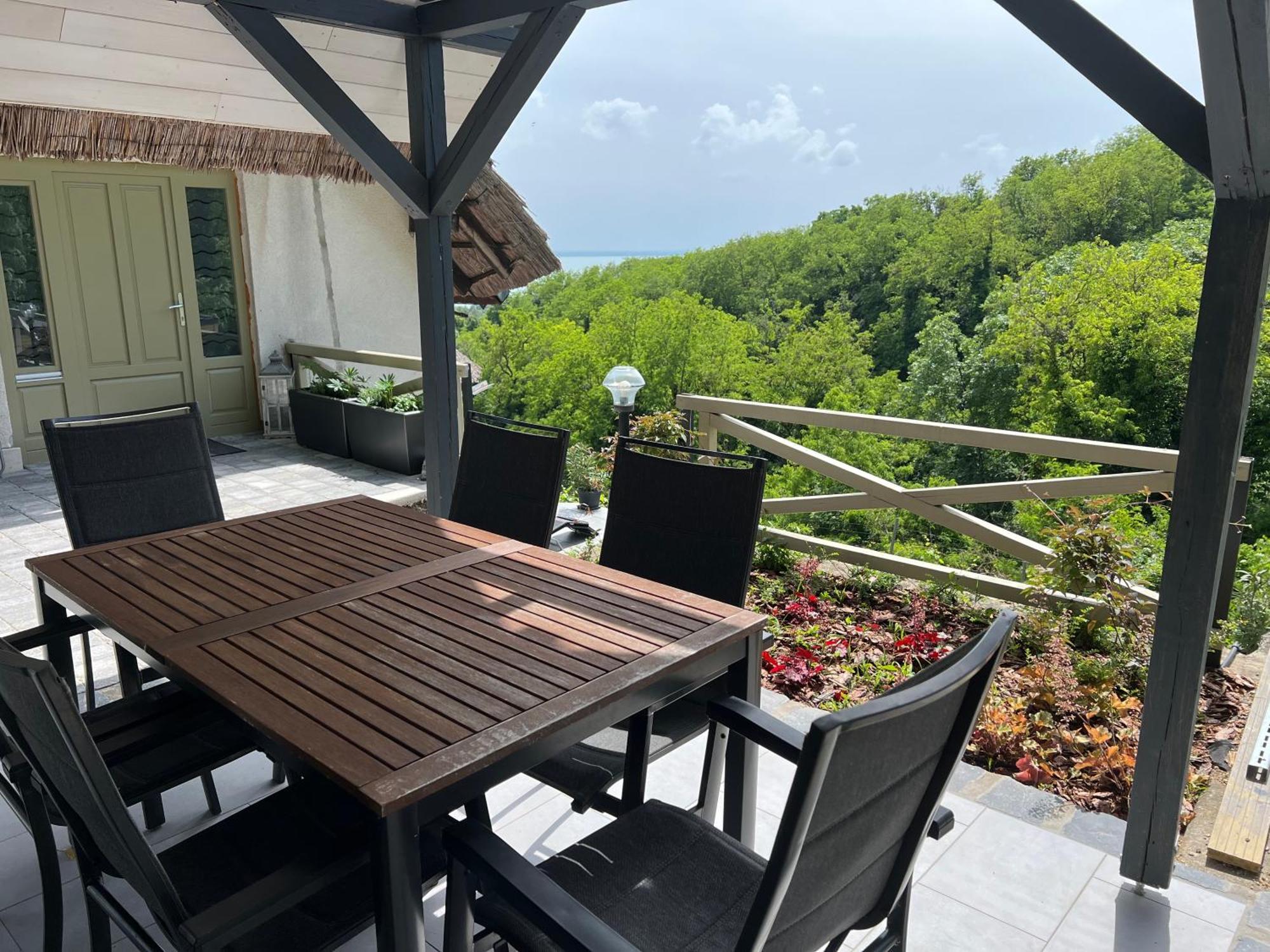 Panorama Apartmanhaz 바다초니토마이 외부 사진